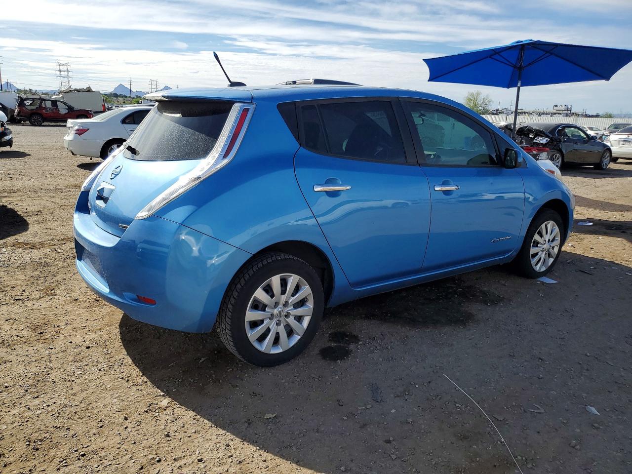 Nissan LEAF S