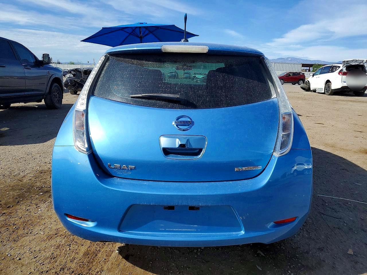 Nissan LEAF S