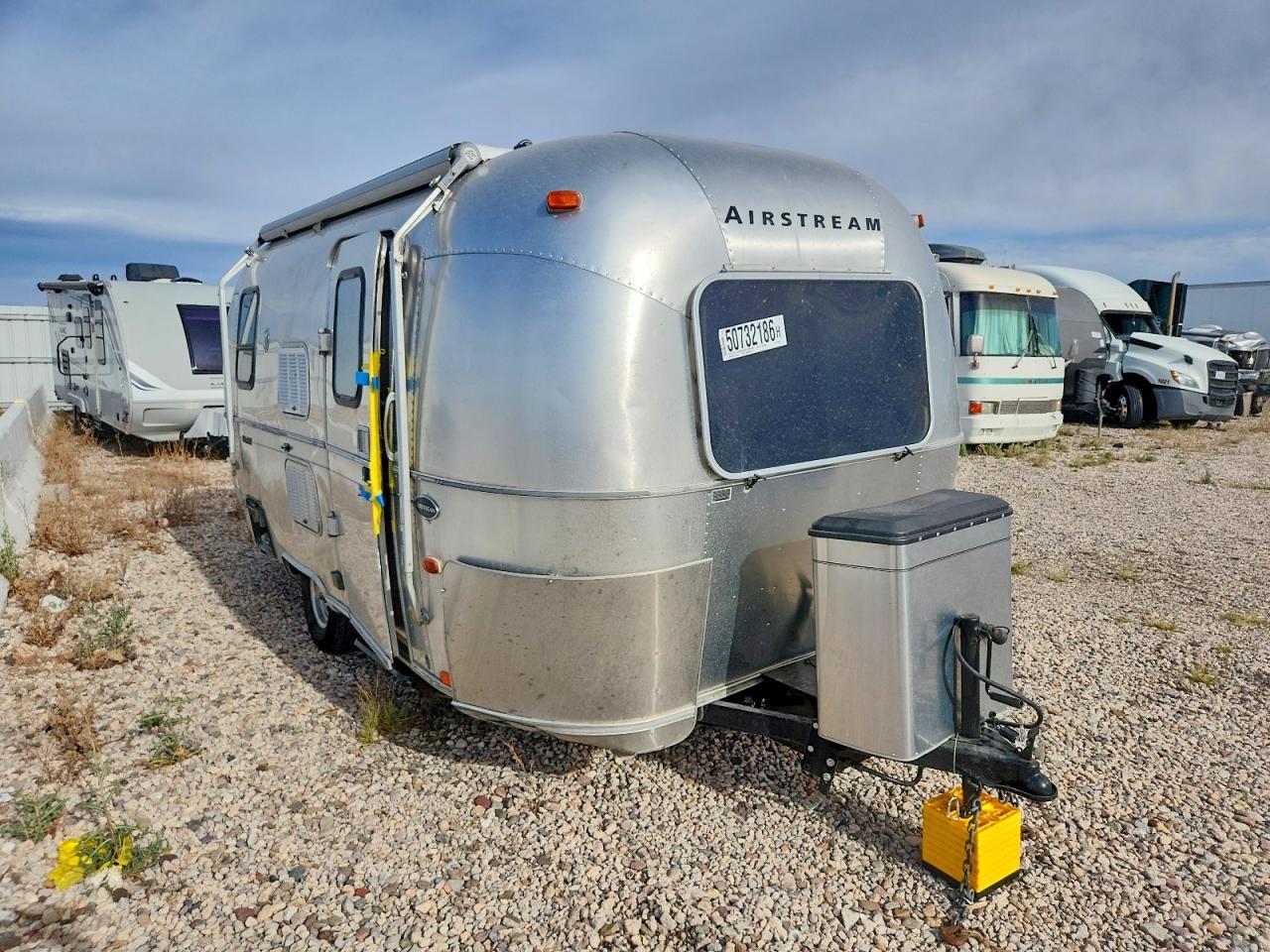 Salvage Airstream Minuet Image