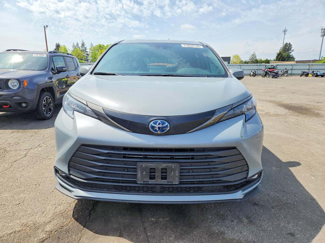 Toyota Sienna Woodland Edition