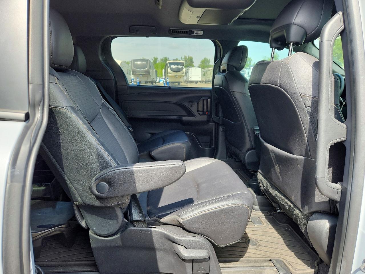 Toyota Sienna Woodland Edition