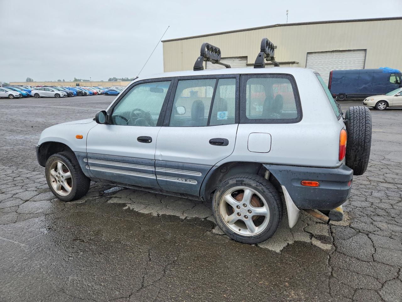 Toyota RAV4 Base