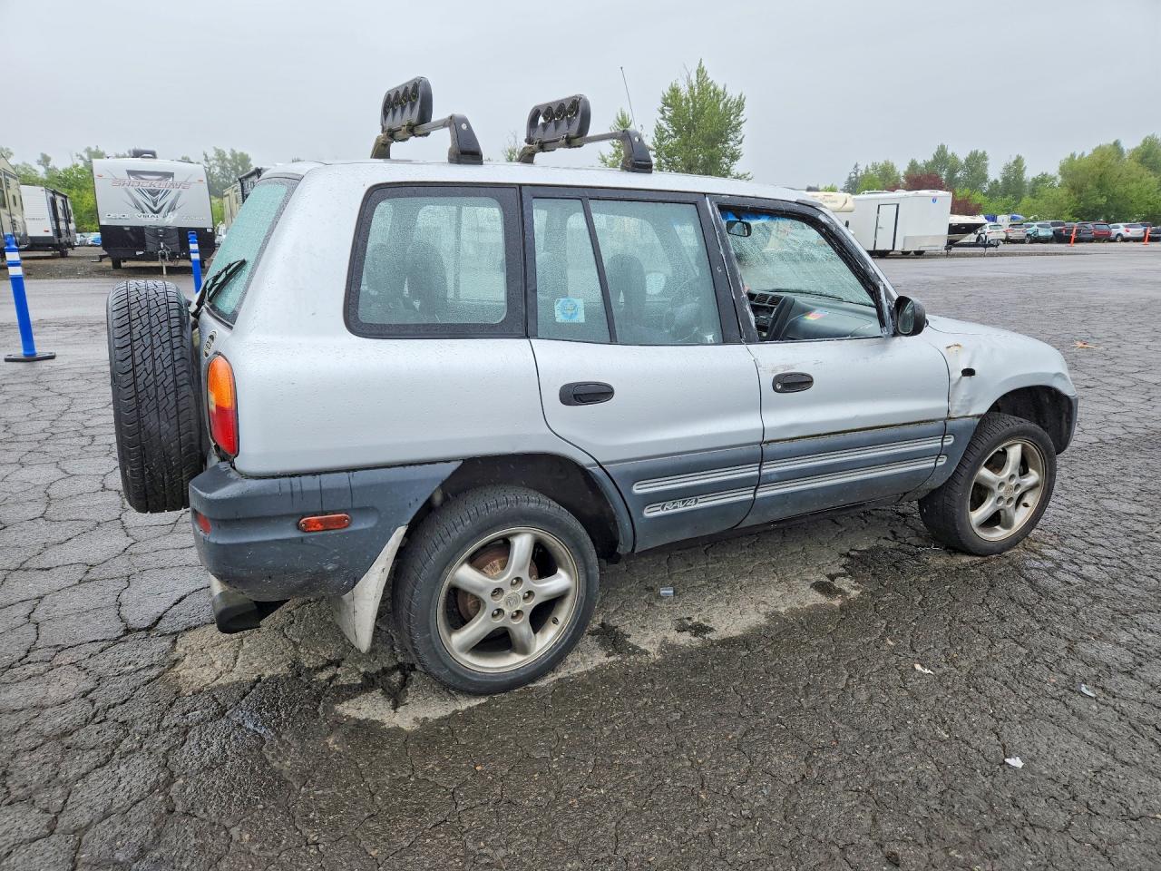 Toyota RAV4 Base