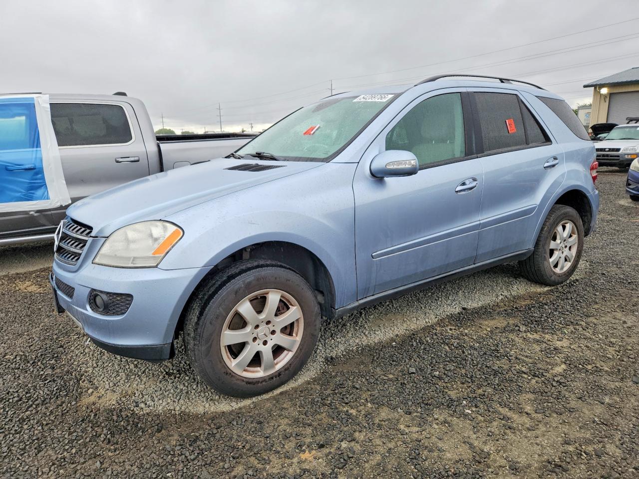 Salvage Mercedes-Benz M-Class Image