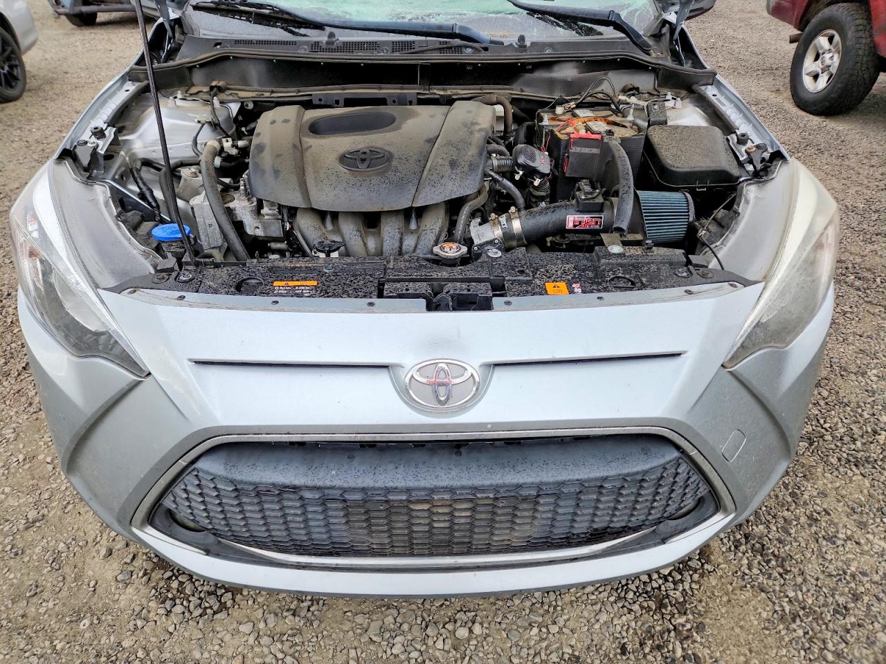 Toyota Yaris Le