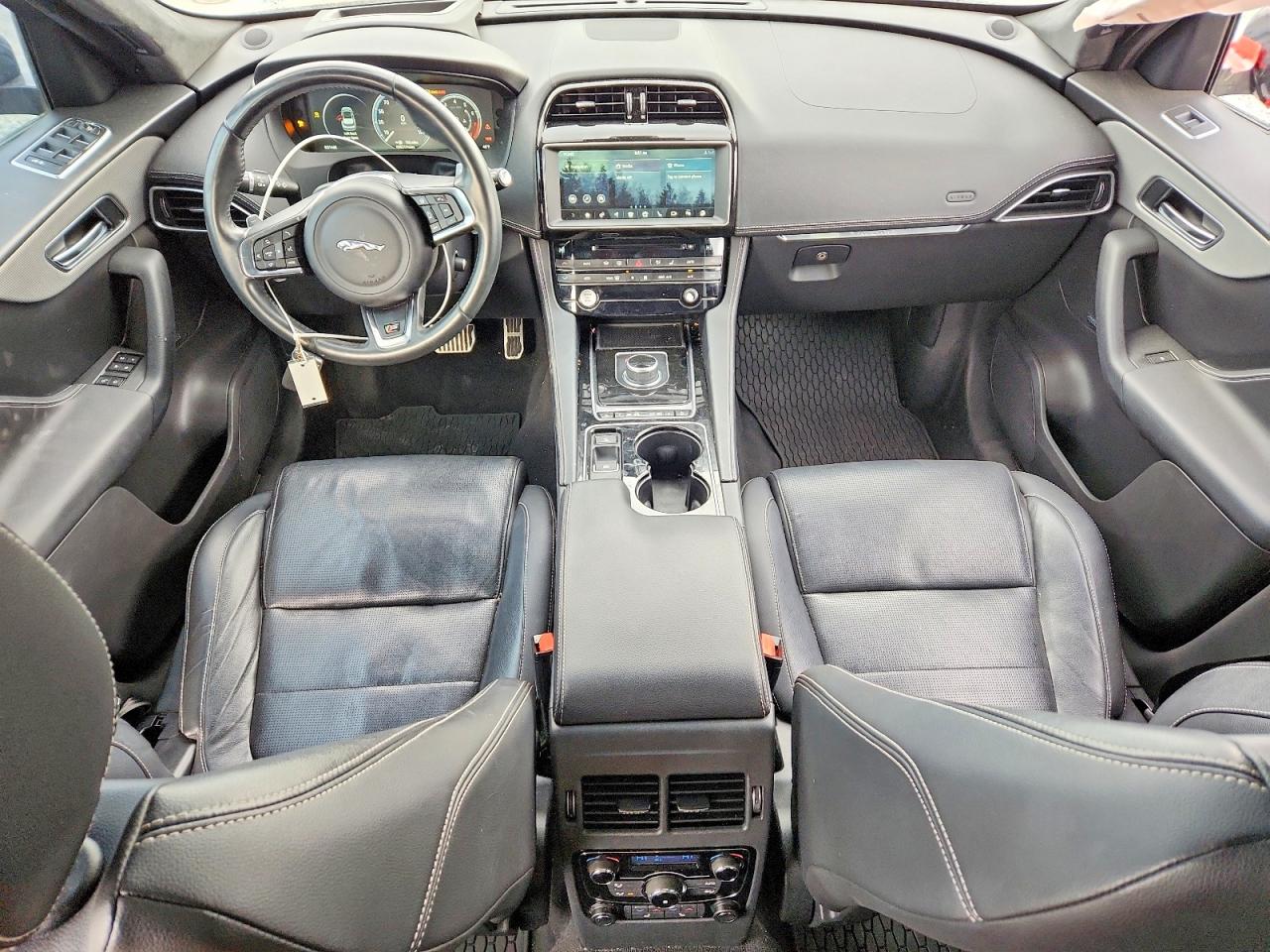 Jaguar F-PACE S