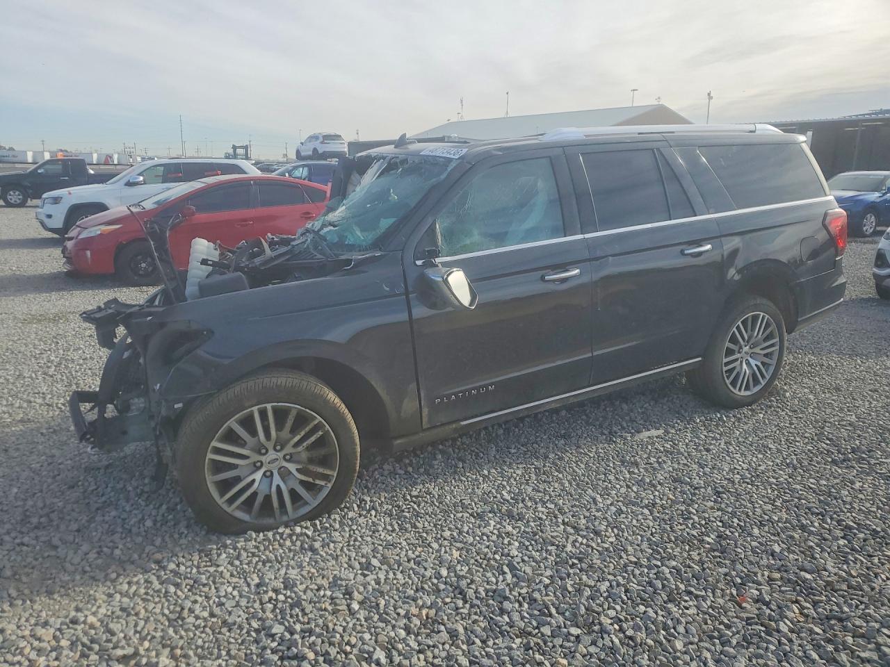 Salvage Ford Expedition Image