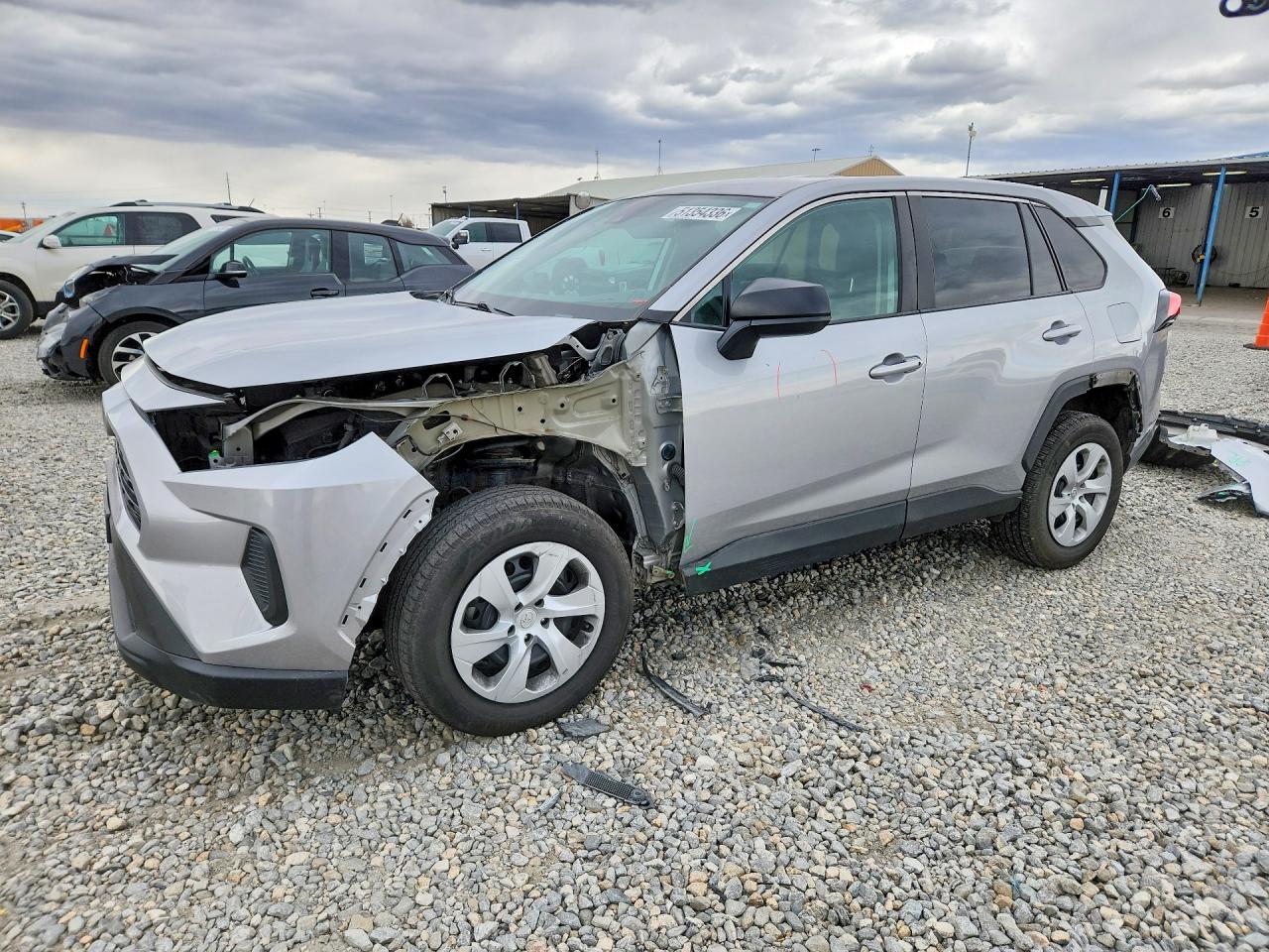 Salvage Toyota RAV4 Image