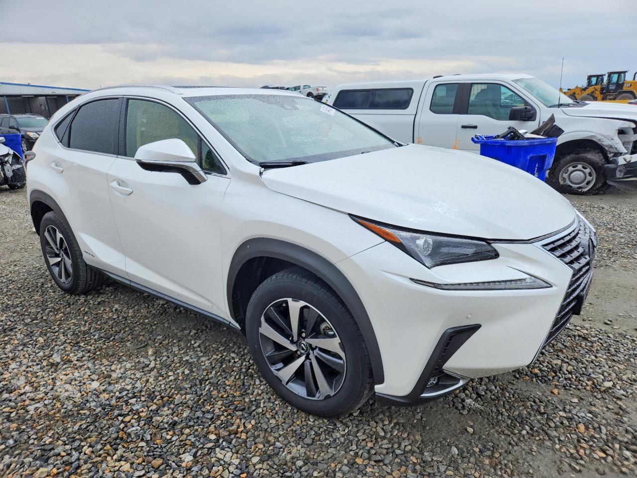 Lexus NX Base