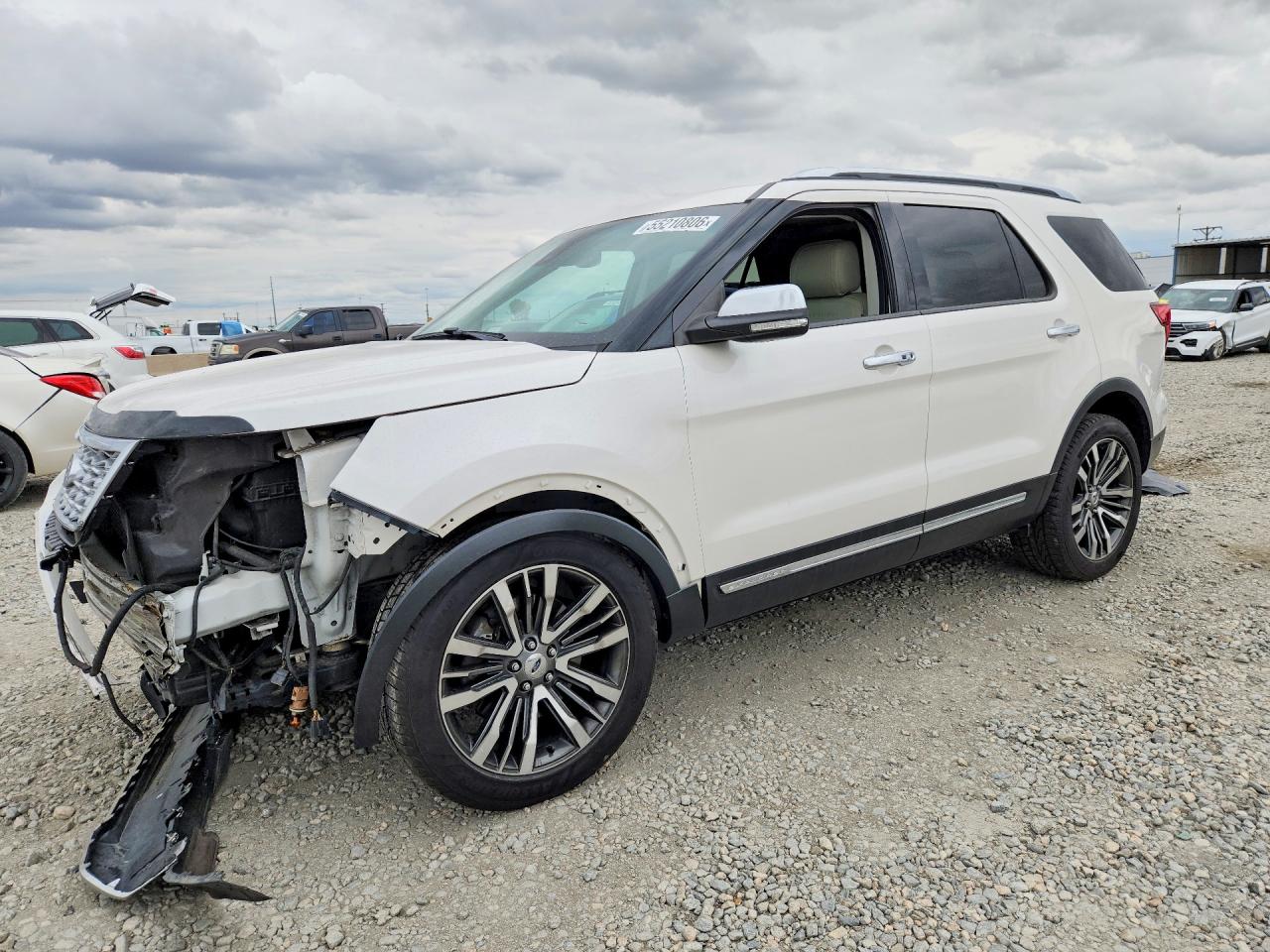 Salvage Ford Explorer Image