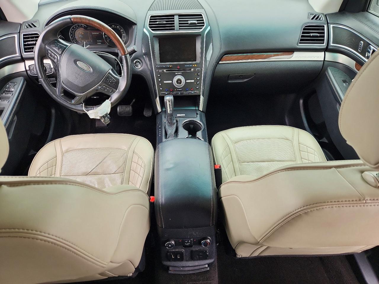 Ford Explorer Platinum