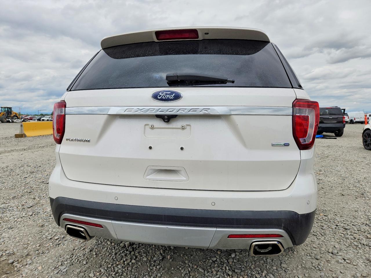 Ford Explorer Platinum