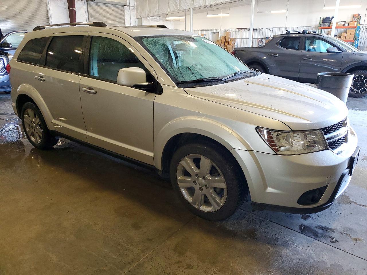 Dodge Journey Crew