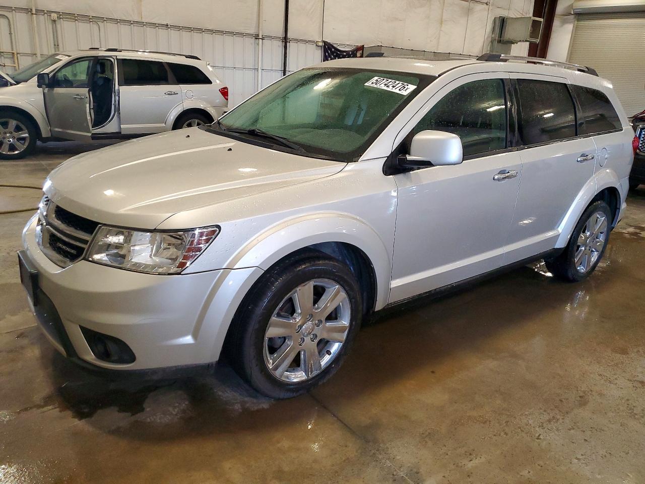Salvage Dodge Journey Image