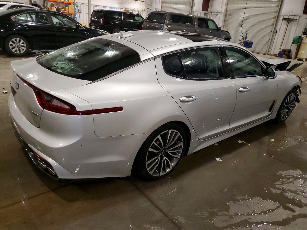 Kia Stinger Premium