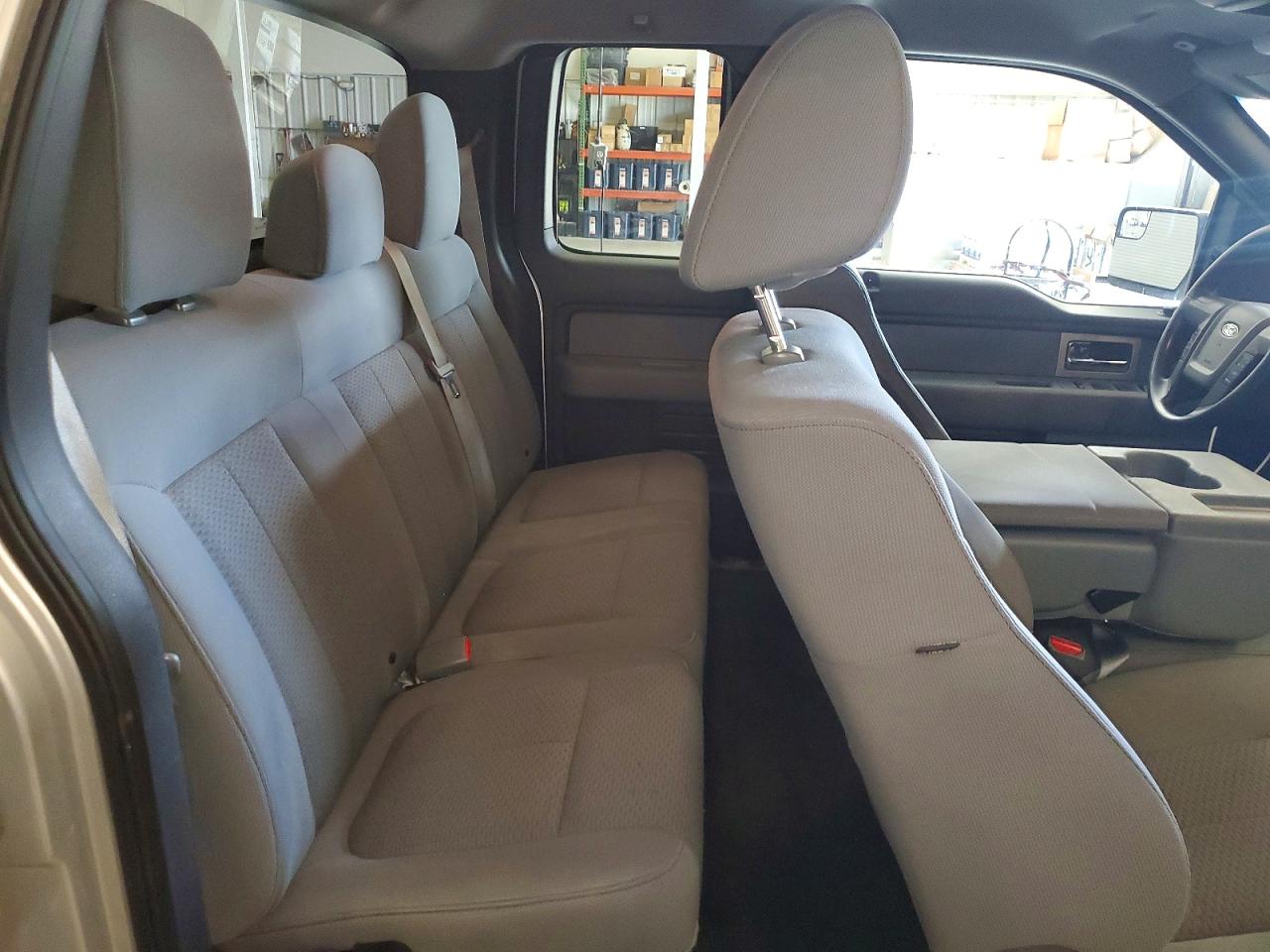 Ford F-150 Super Cab