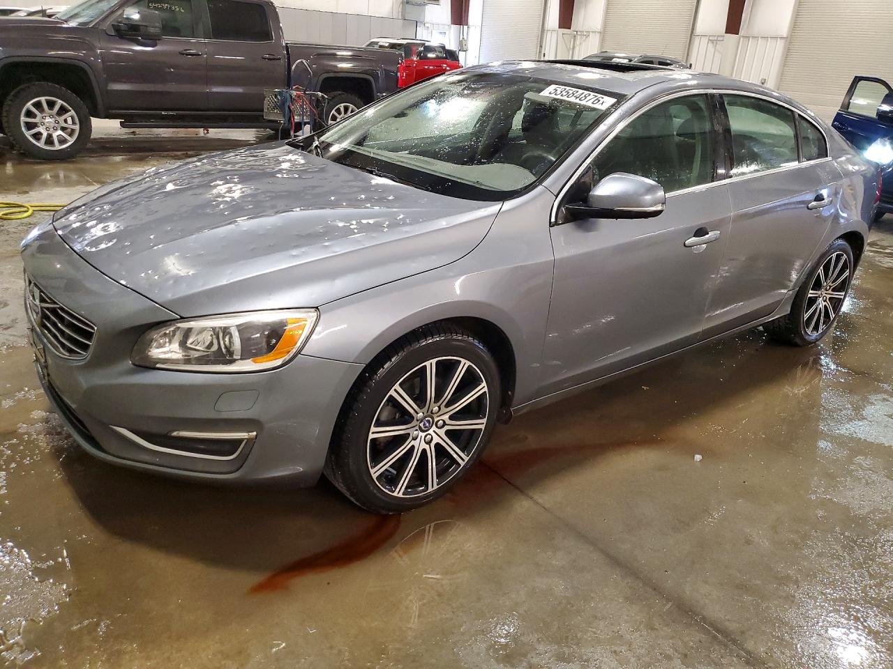 Salvage Volvo S60 Image