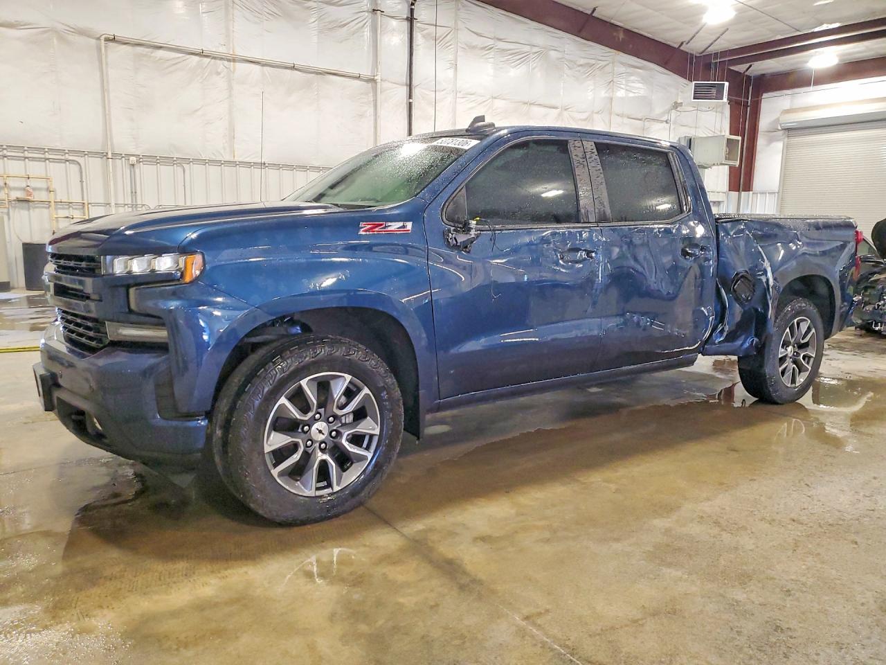 Salvage Chevrolet Silverado Image