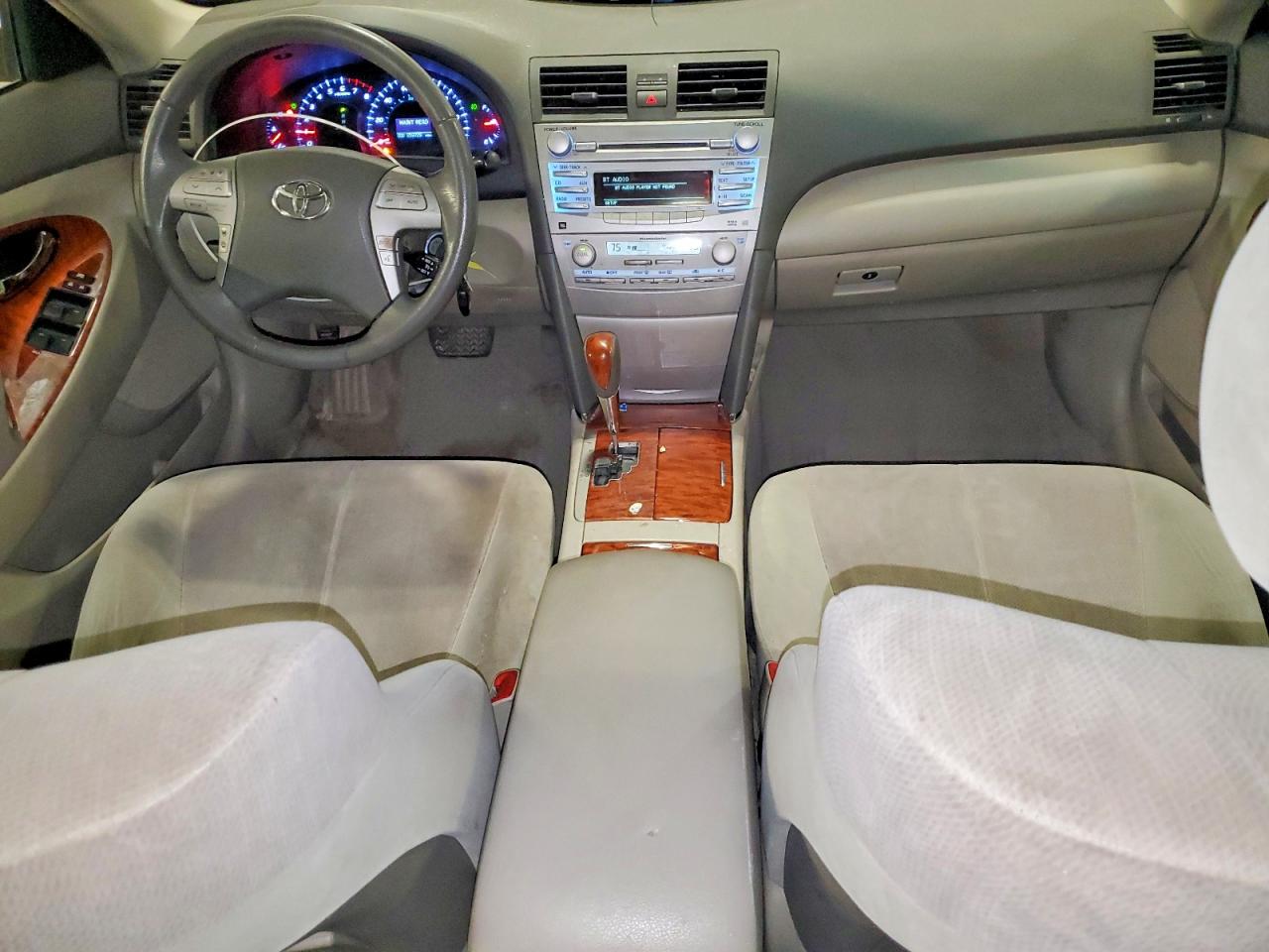 Toyota Camry Xle