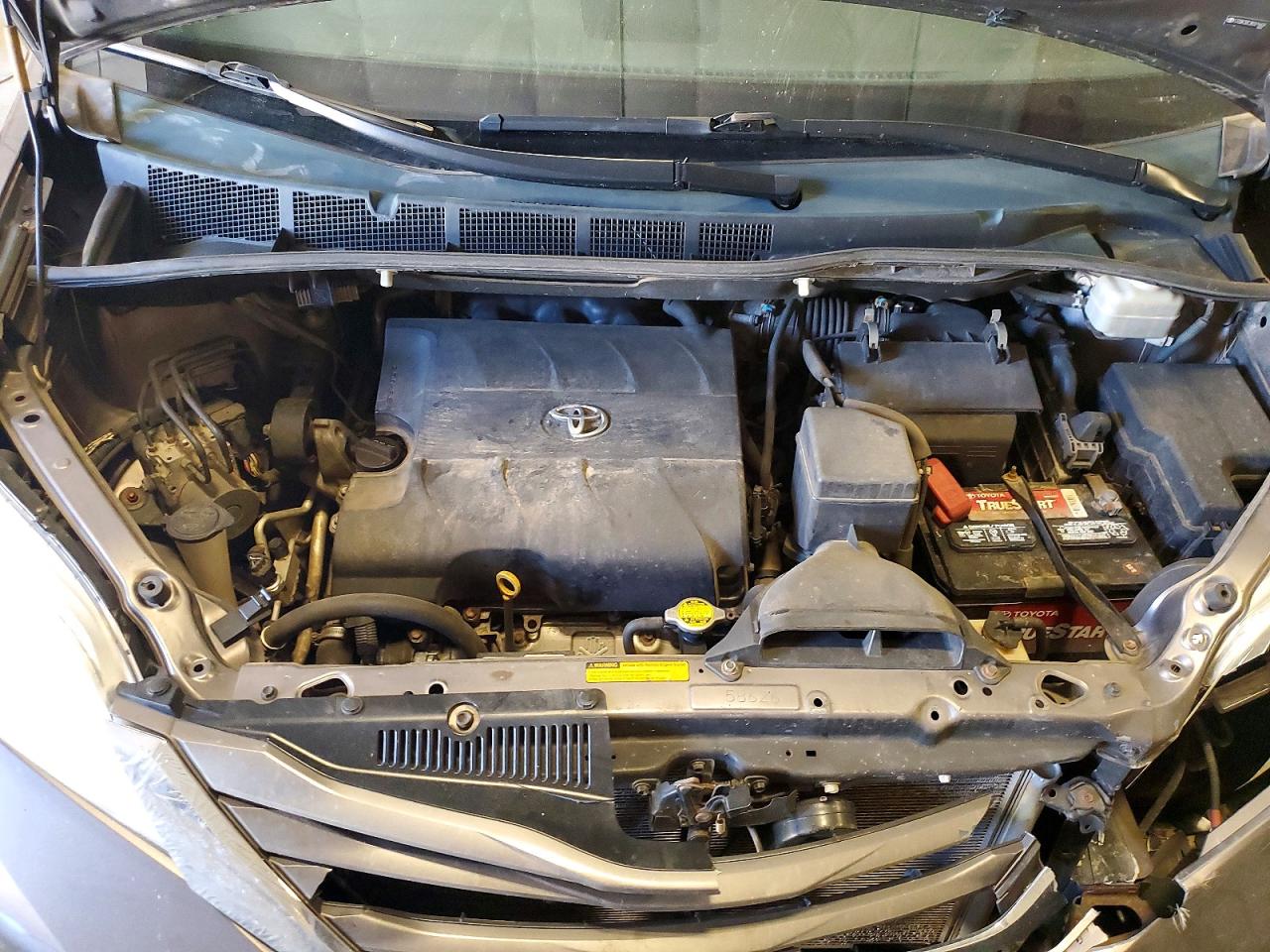 Toyota Sienna Xle 7-passenger