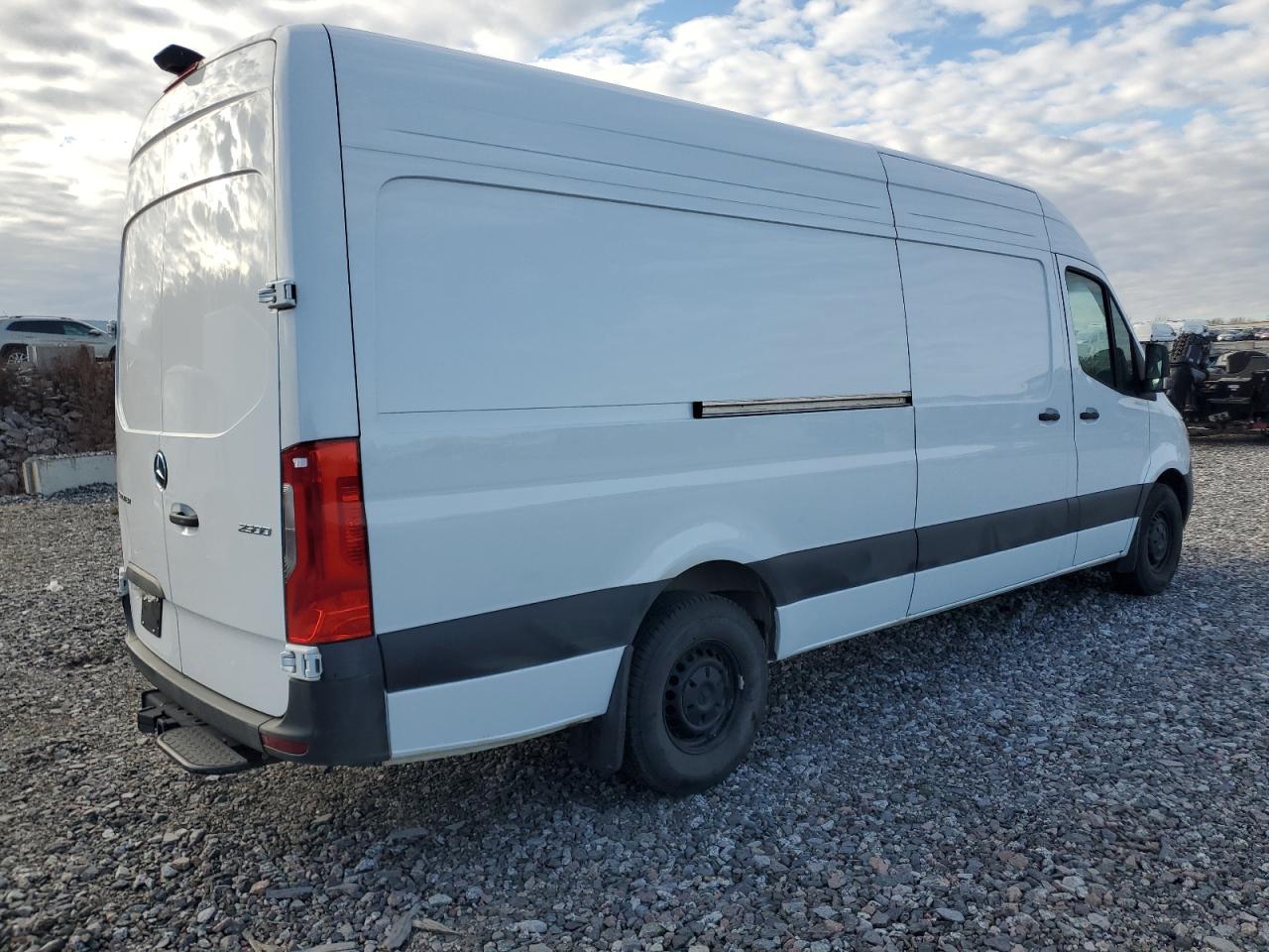 Mercedes-Benz Sprinter 2500