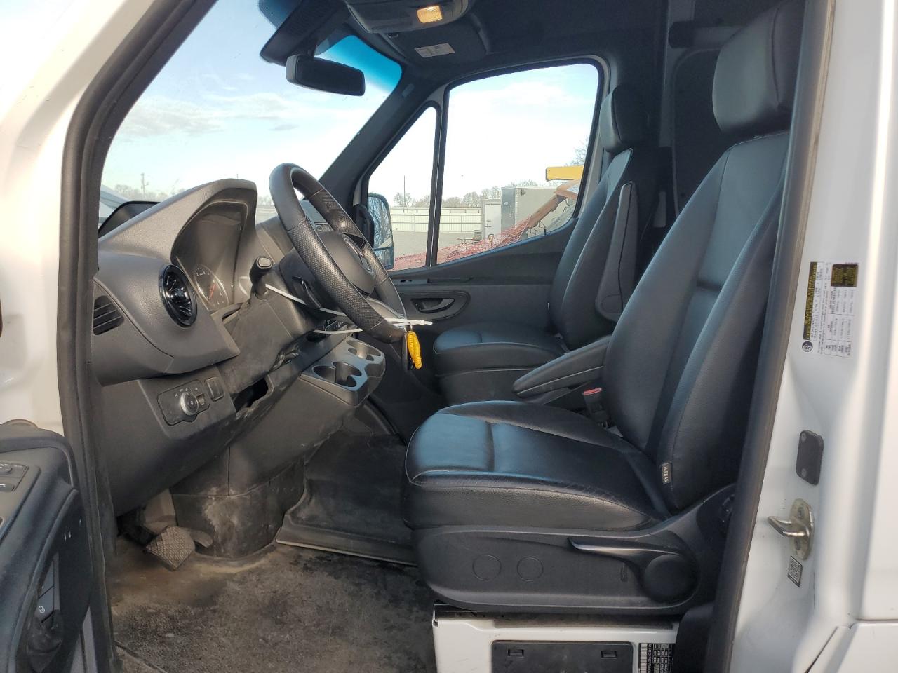 Mercedes-Benz Sprinter 2500
