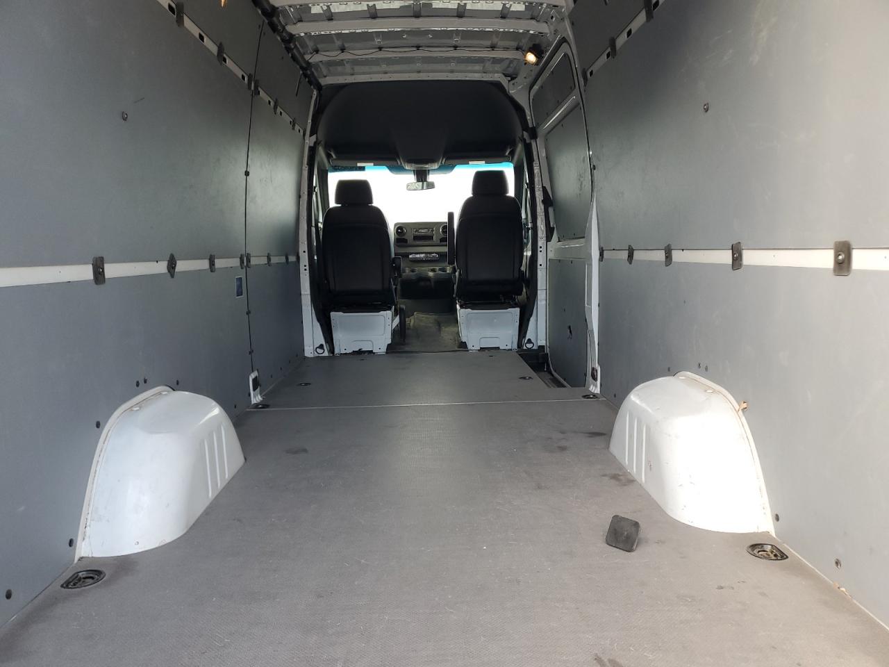 Mercedes-Benz Sprinter 2500