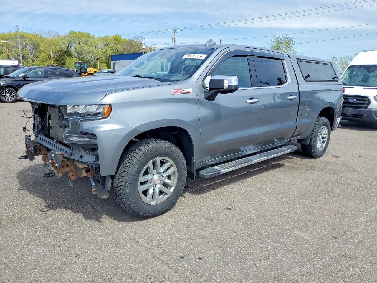 Salvage Chevrolet Silverado Image