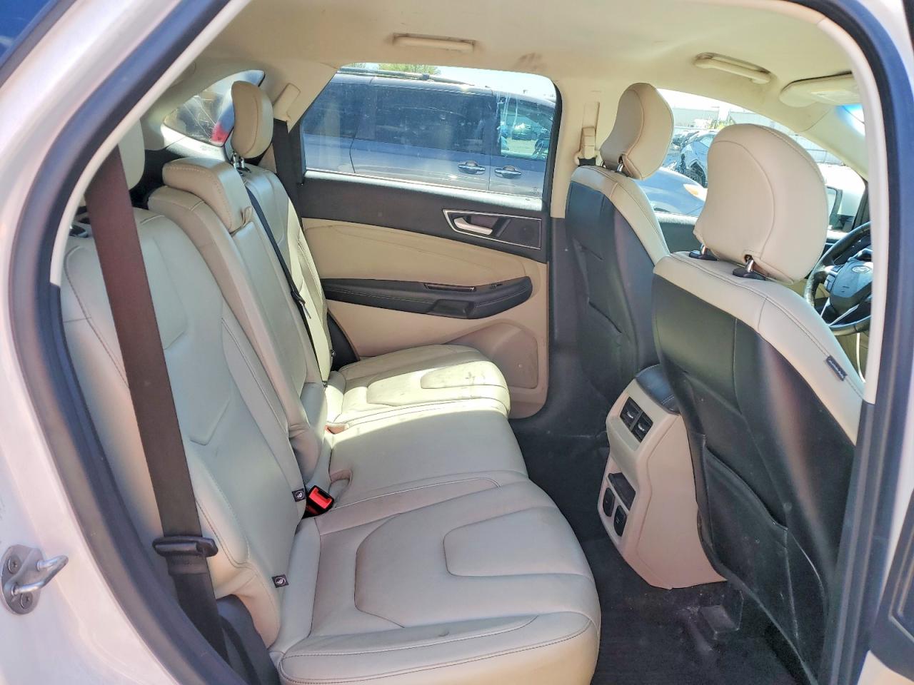 Ford Edge Titanium