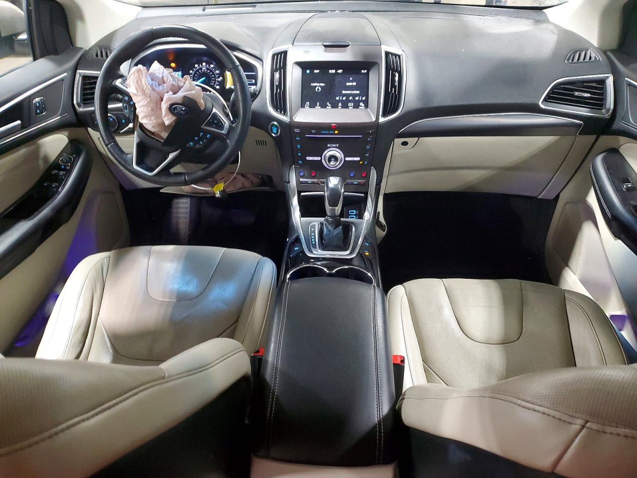Ford Edge Titanium