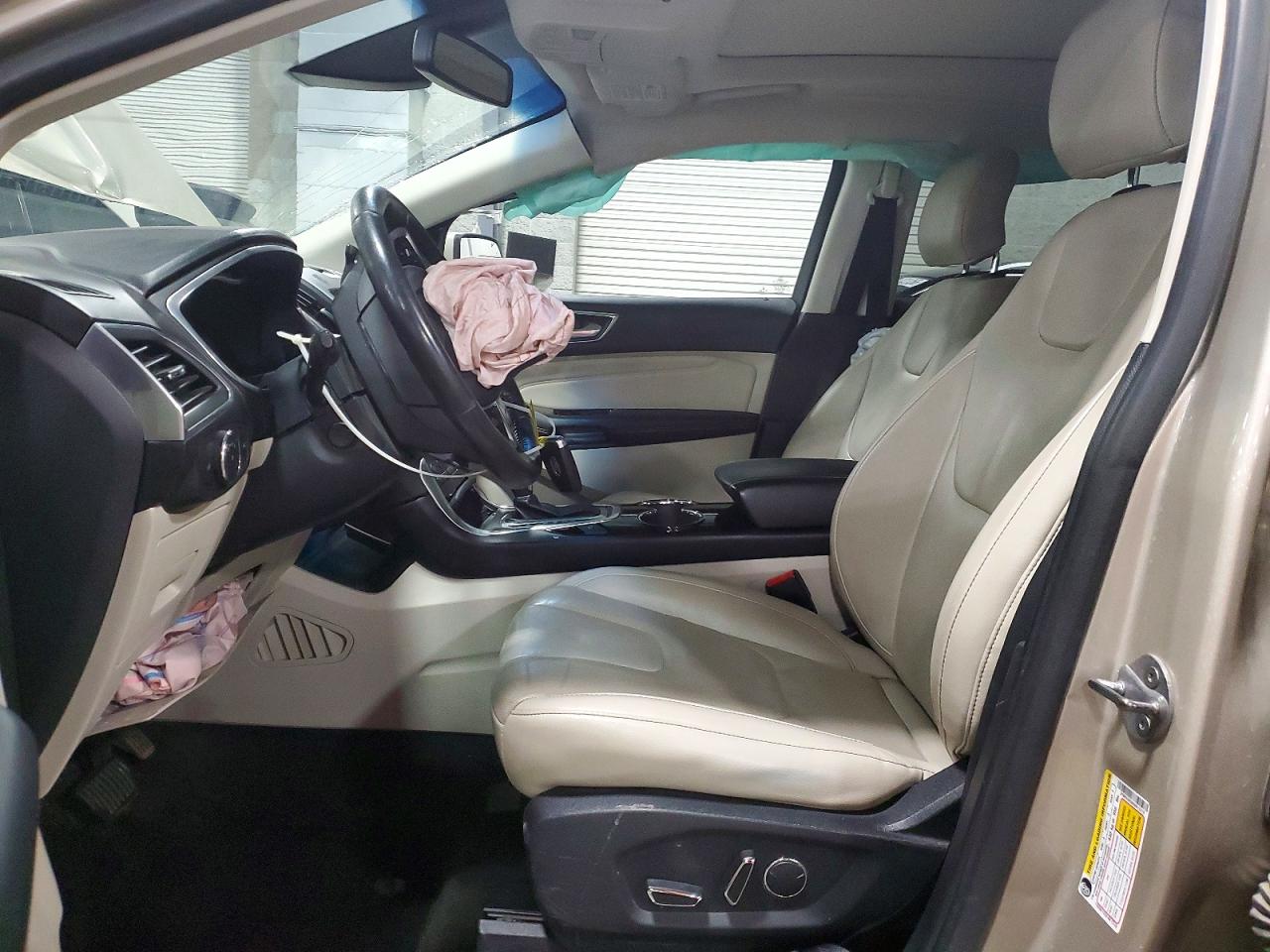 Ford Edge Titanium