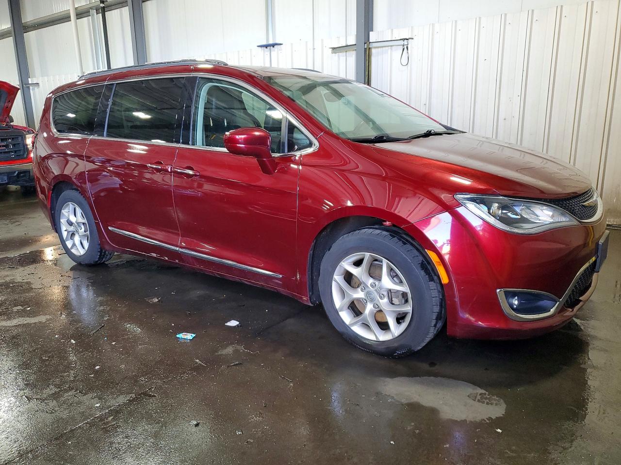 Chrysler Pacifica Touring L Plus