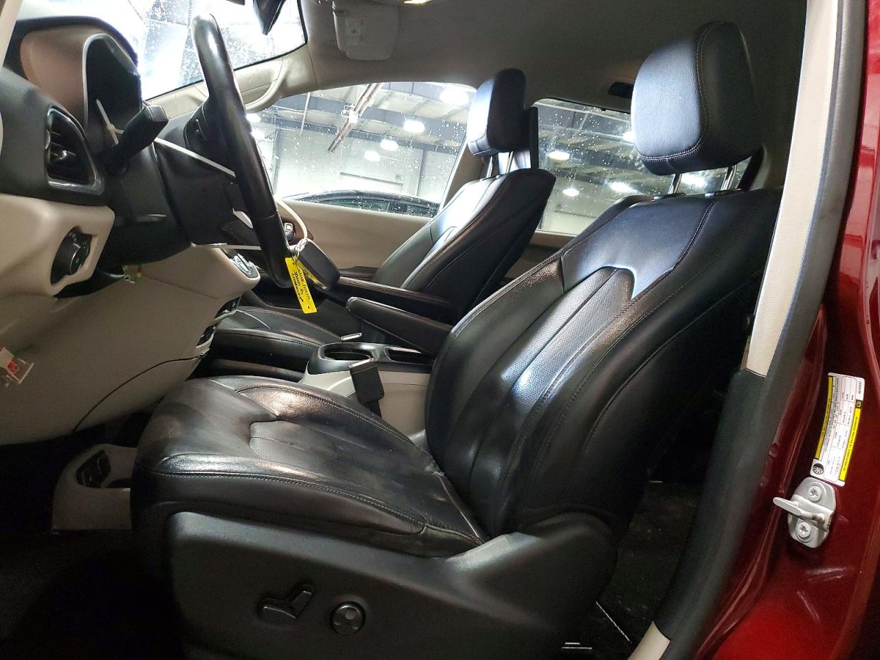 Chrysler Pacifica Touring L Plus