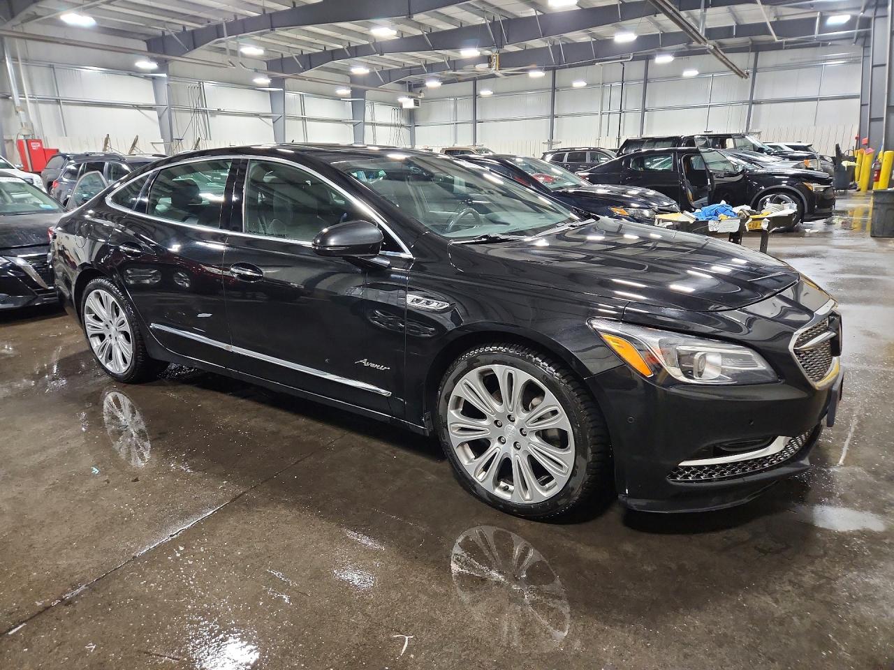 Buick LaCrosse Avenir