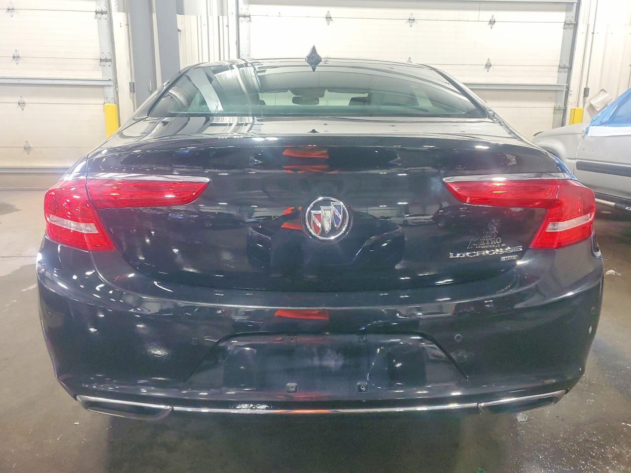 Buick LaCrosse Avenir