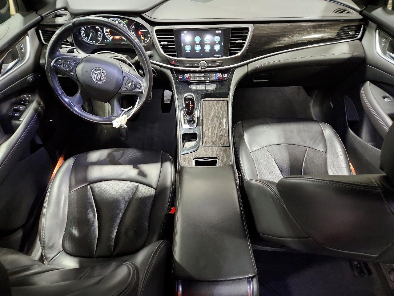 Buick LaCrosse Avenir