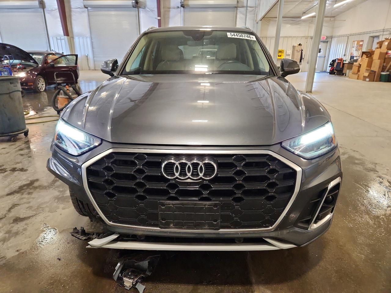 Audi Q5 Premium Plus 45