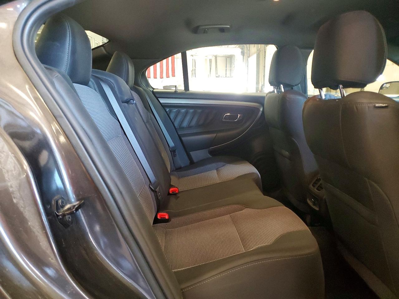 Ford Taurus Sel