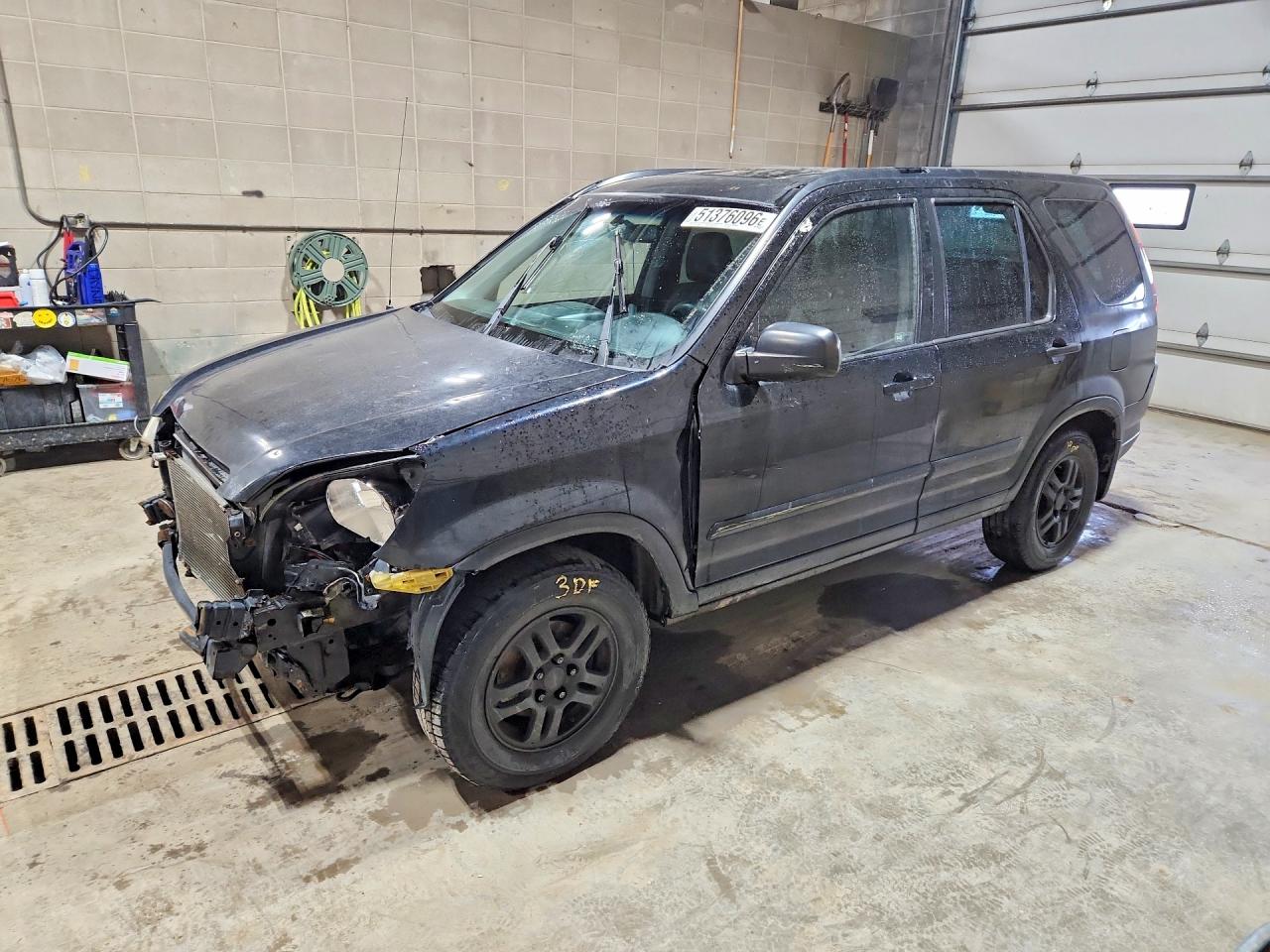 Salvage Honda Crv Image