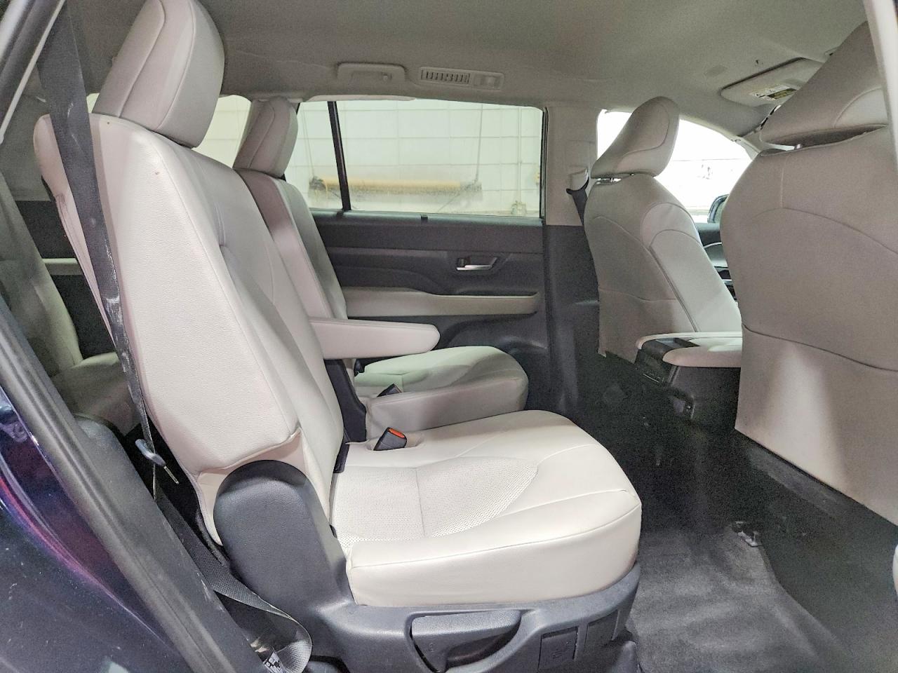 Toyota Grand High Xle