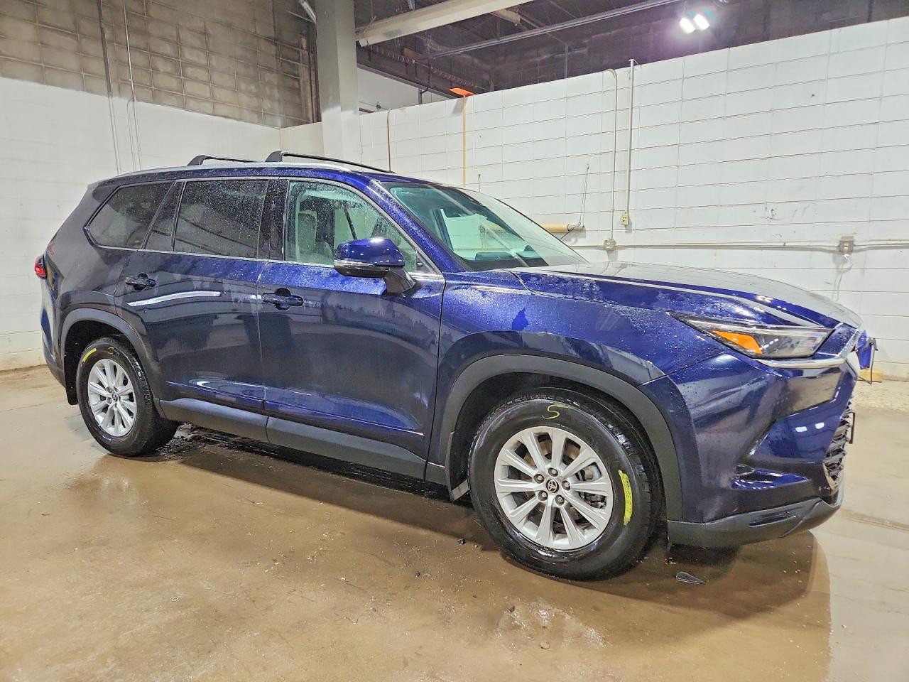 Toyota Grand High Xle