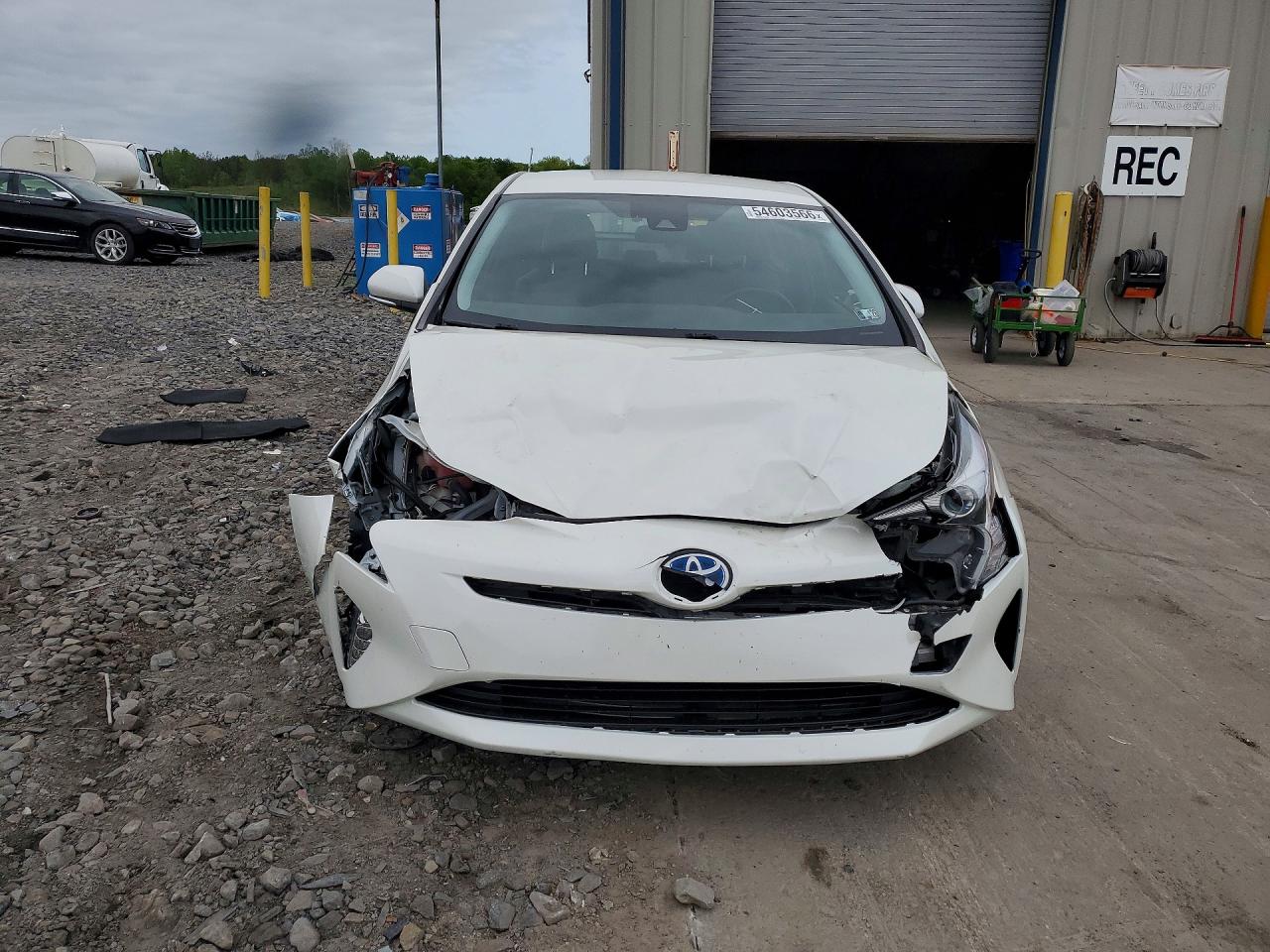 Toyota Prius Three Touring