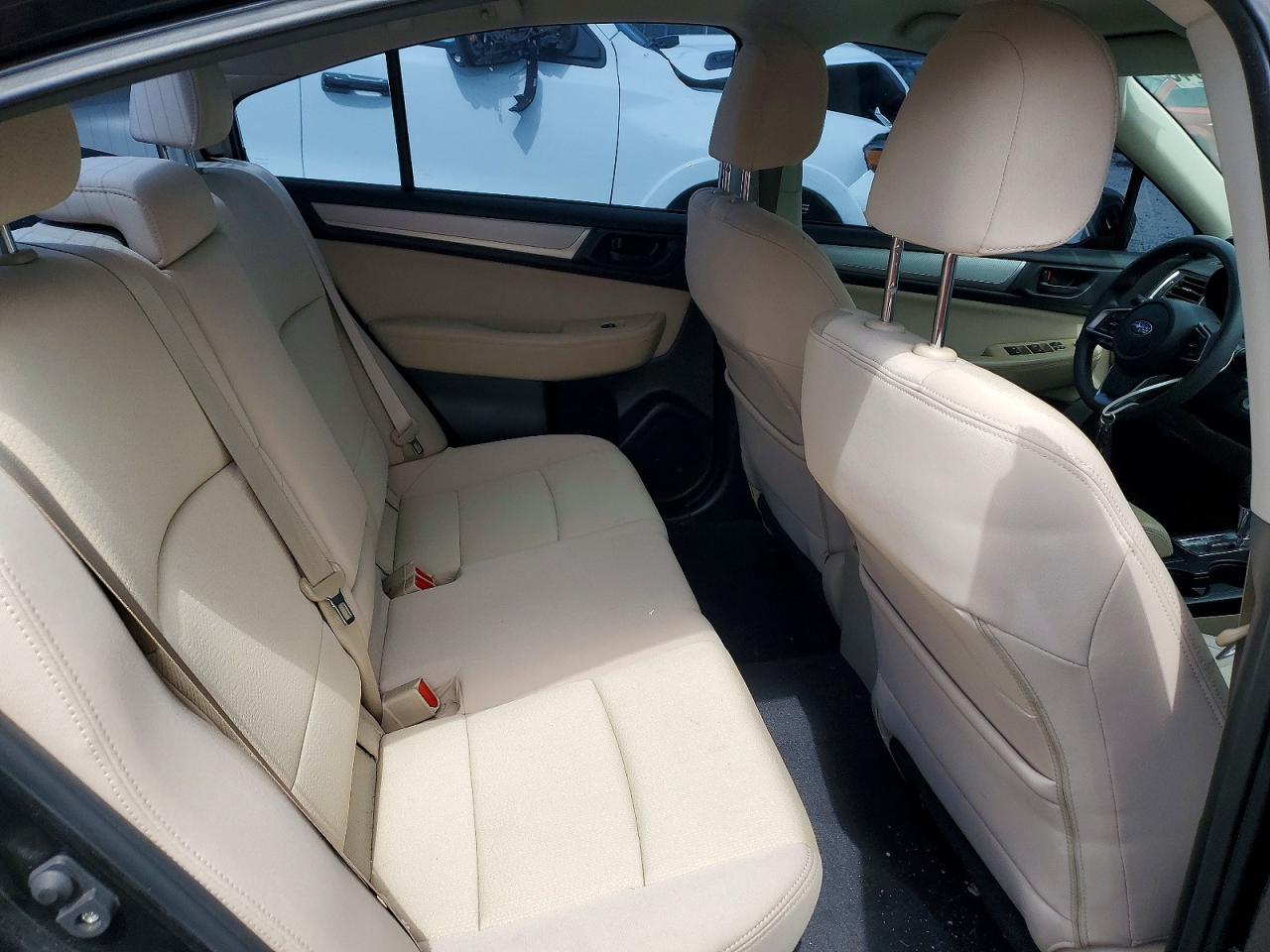 Subaru Legacy 2.5i
