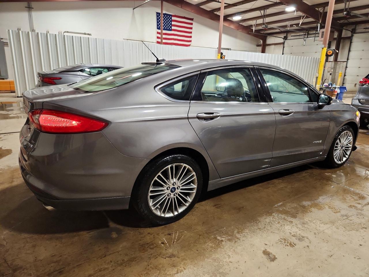 Ford Fusion Se Hybrid