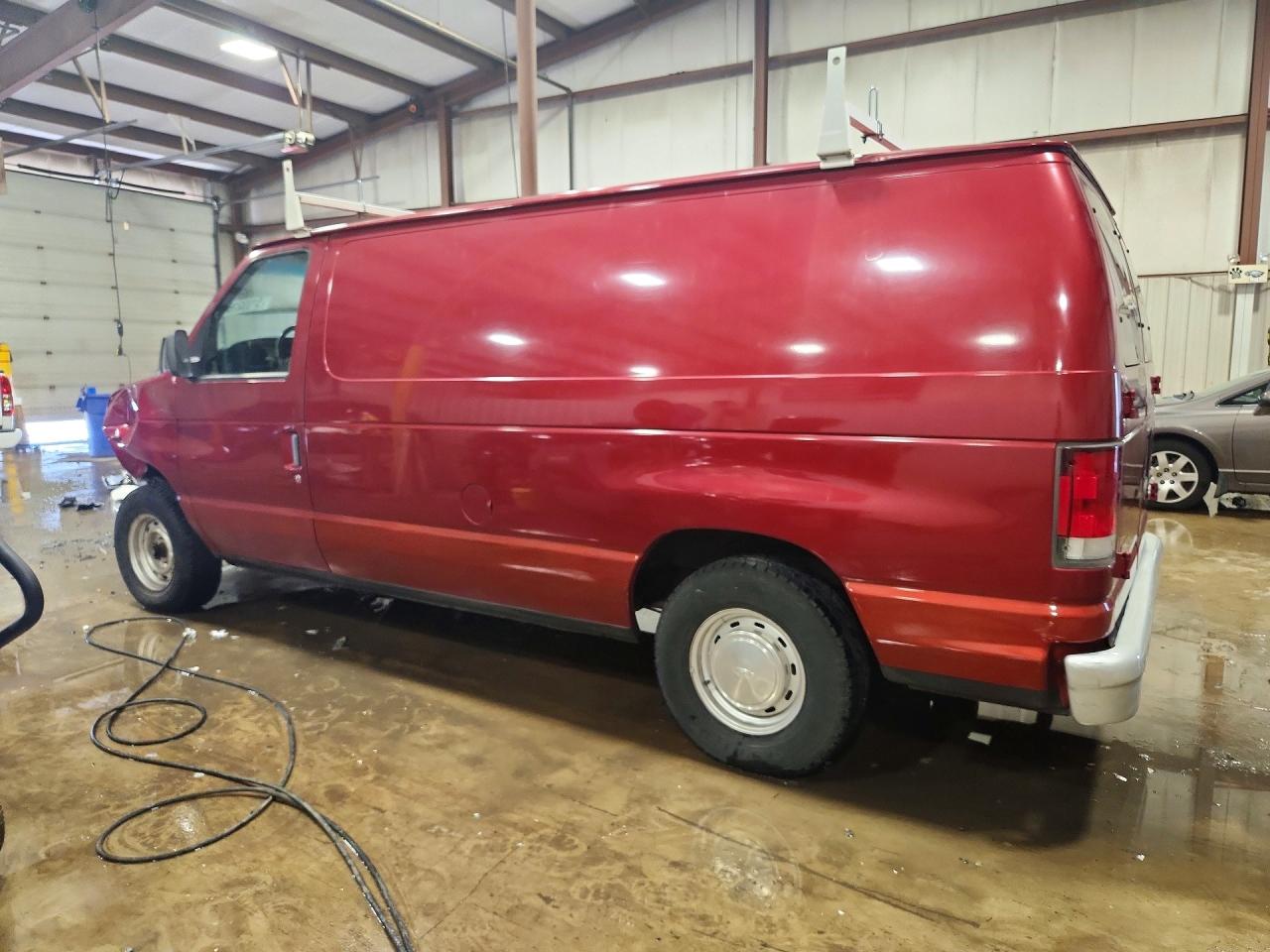 Ford Econoline E150 Van