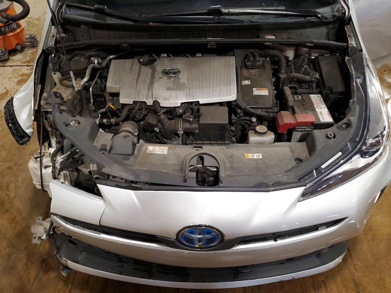 Toyota Prius Xle Awd-e