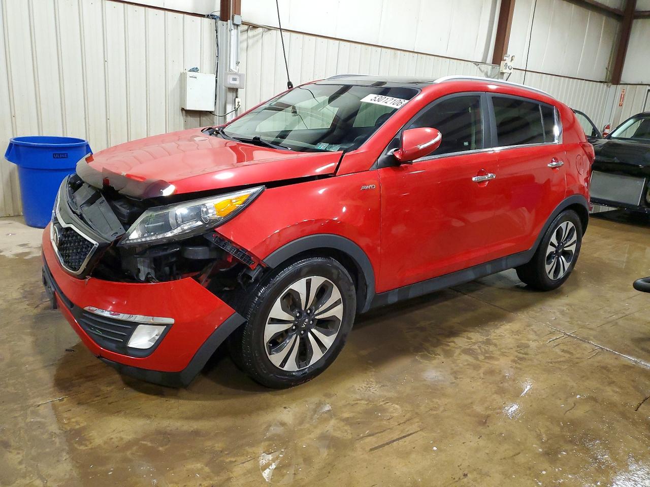 Salvage Kia Sportage Image
