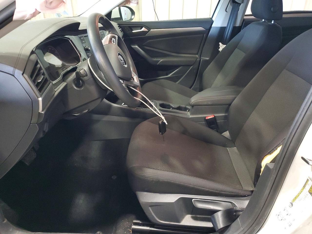 Volkswagen Jetta S