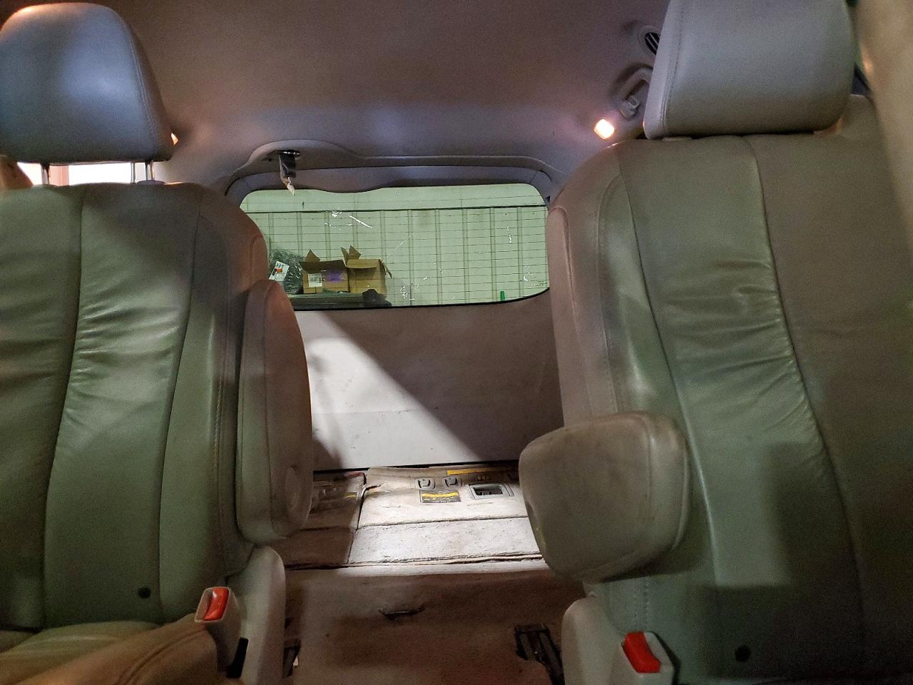 Toyota Sienna Xle 7-passenger