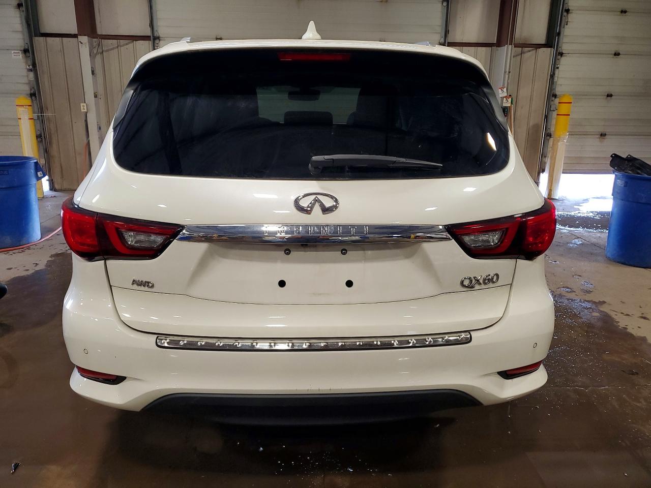 INFINITI Qx Luxe